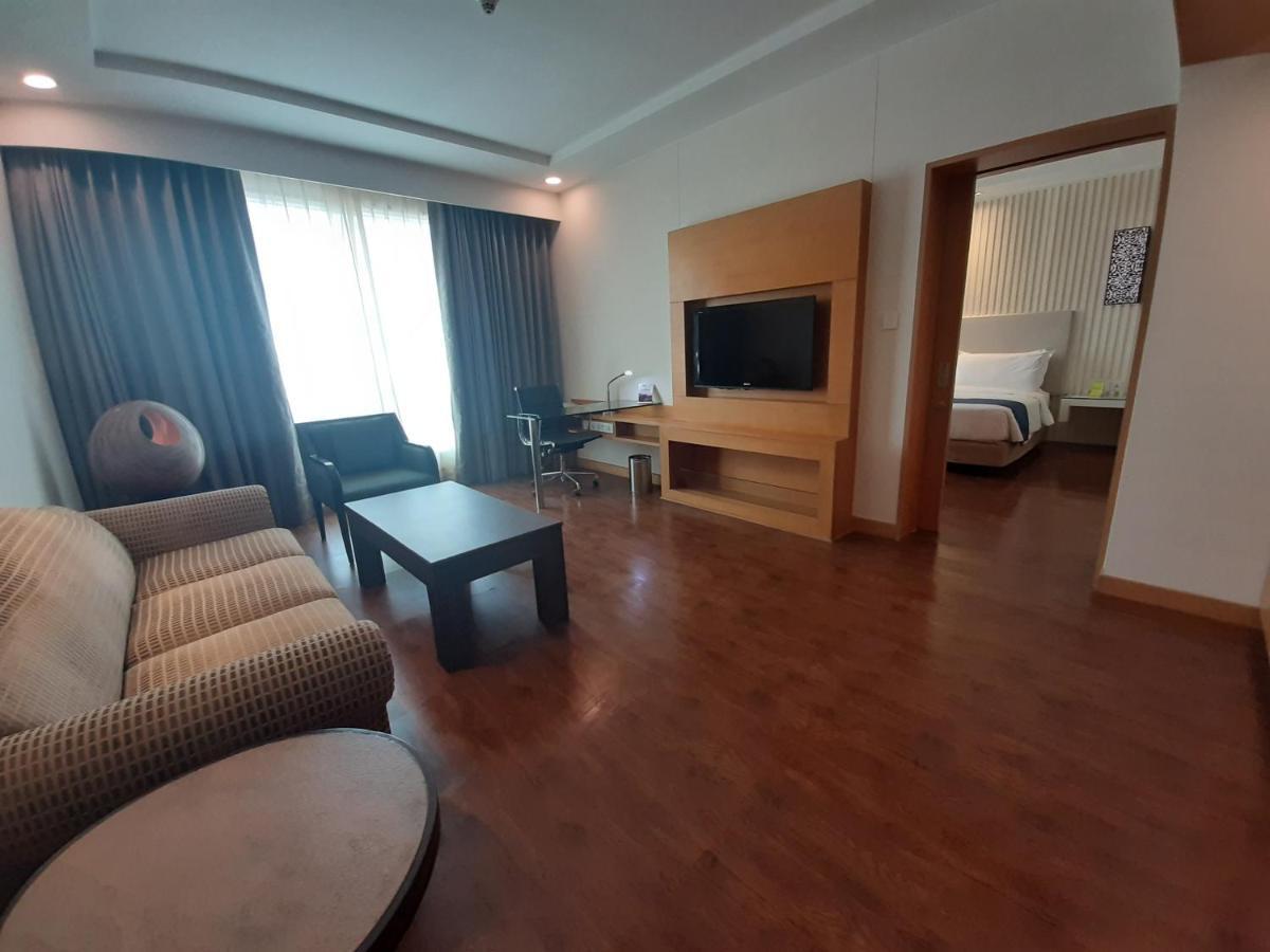 Holiday Inn Amritsar Ranjit Avenue By Ihg Exterior foto