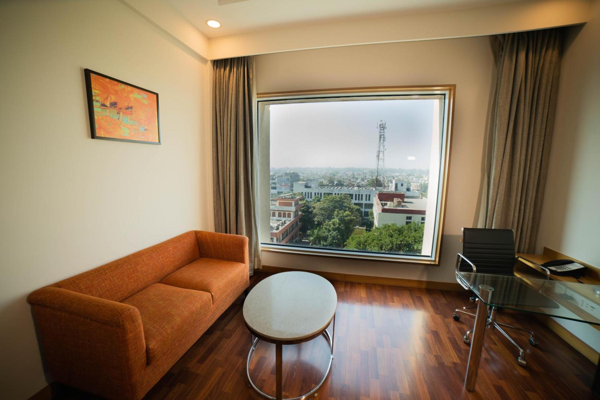 Holiday Inn Amritsar Ranjit Avenue By Ihg Exterior foto